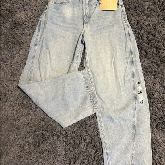 BEIS X GAP High Rise Barrel Jean - Picture 3 of 3